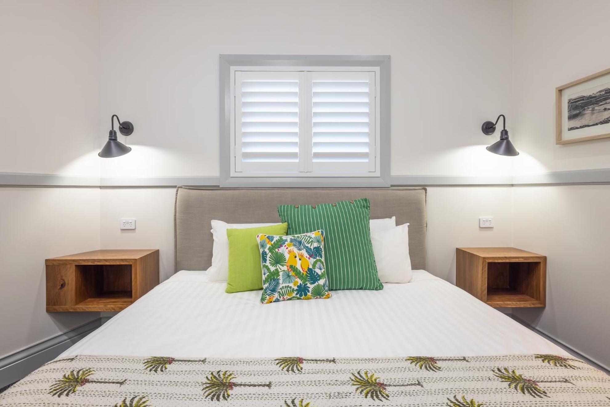 Bermagui Beach Hotel Oda fotoğraf