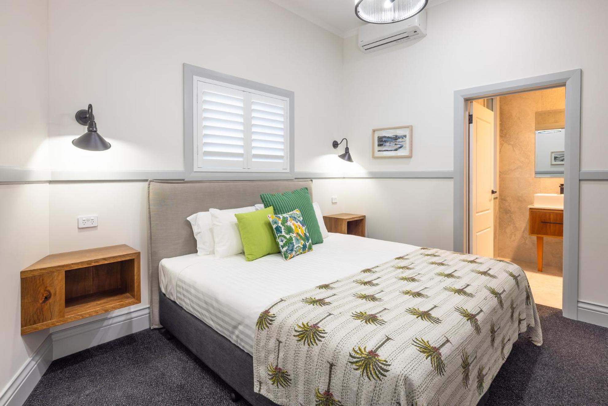 Bermagui Beach Hotel Oda fotoğraf